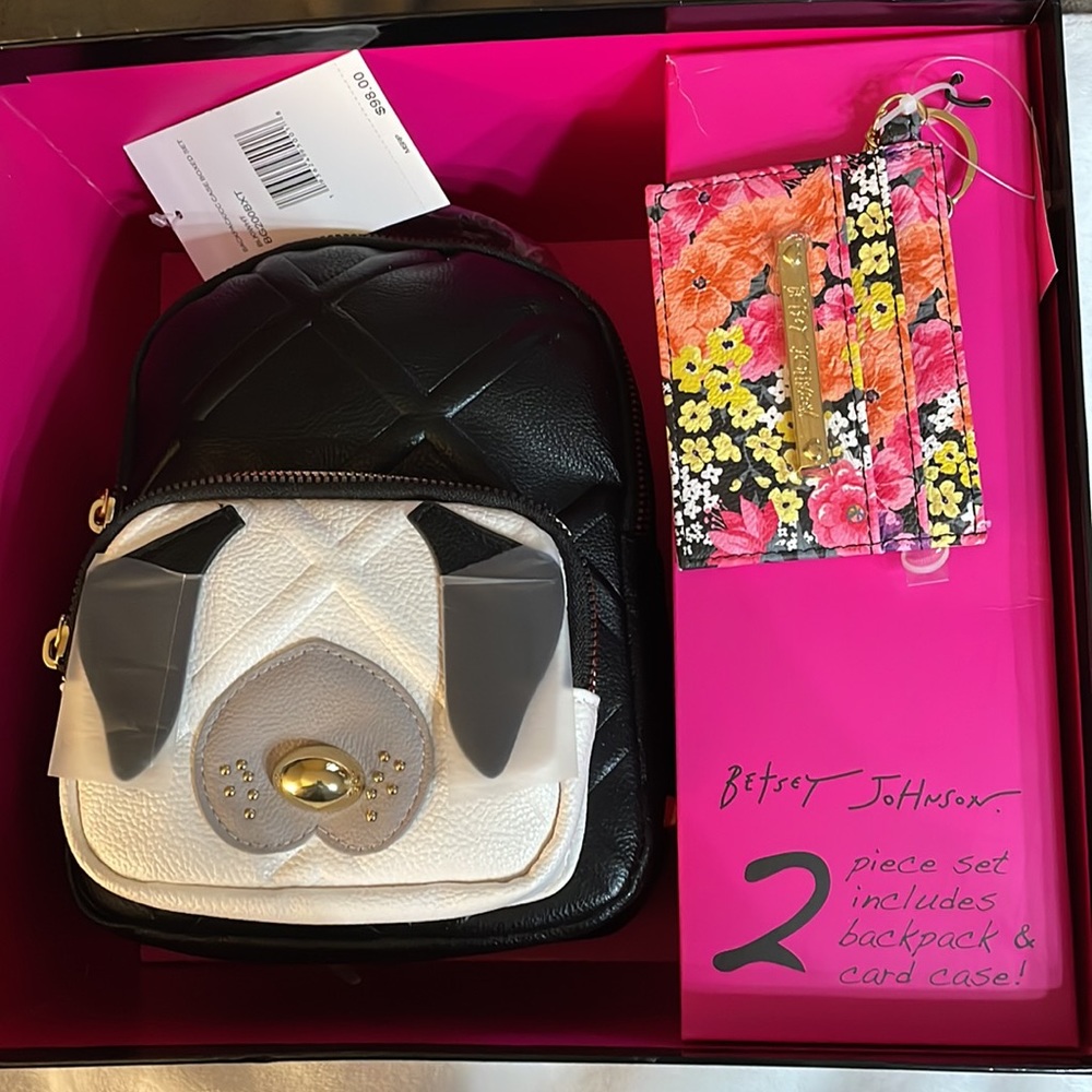 Betsey Johnson Dog Backpack & Card Case Gift Boxed Retail 98.00 NWT